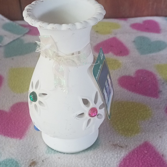 Vase - Picture 3 of 3